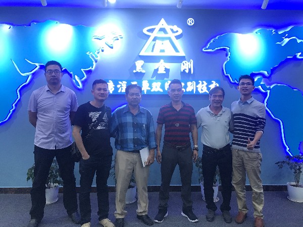 热烈欢迎越南客户莅临我司参观考察洽谈业务